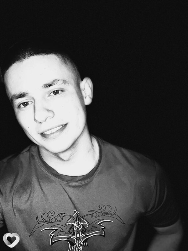 Дмитрий, 23, Барнауле — анкета №2904468