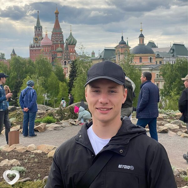 Василий, 22, Москве — анкета №2905336