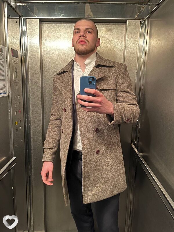 Михаил, 21, Москве — анкета №2905524