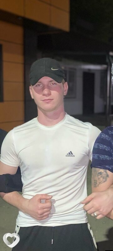 Дмитрий, 21, Майкопе — анкета №2905871