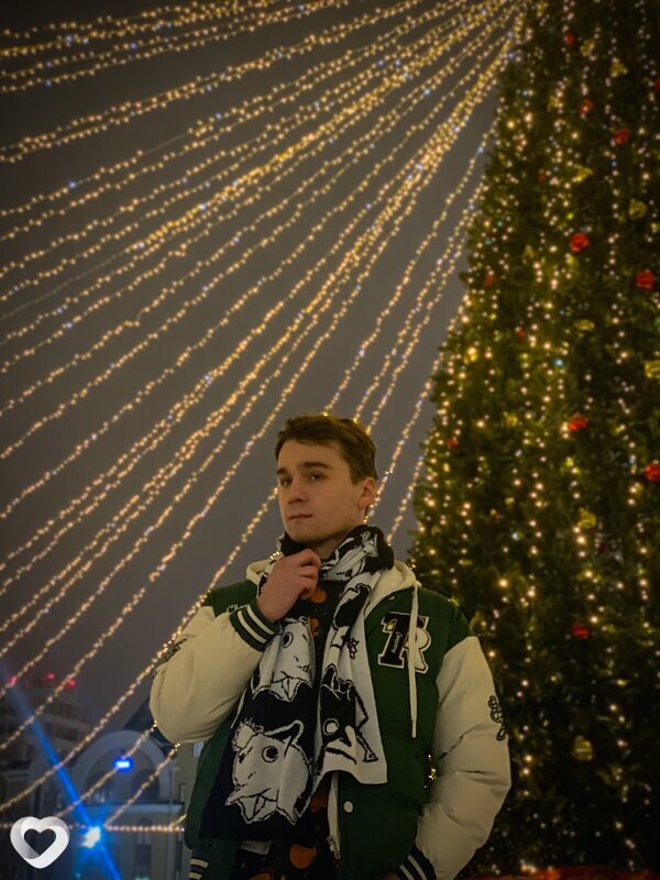 Макс, 23, Саратове — анкета №2906336