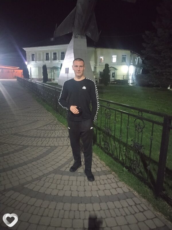 Илья, 28, Смоленске — анкета №2906267
