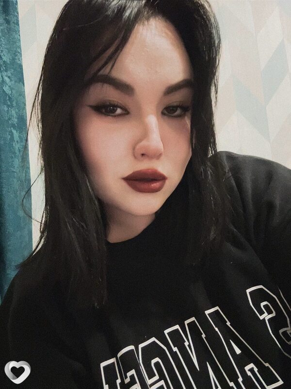 Алена, 22, Ярославле — анкета №2906580