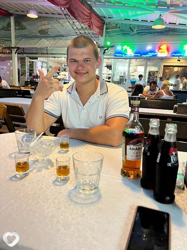 Влад, 26, Ростове-на-Дону — анкета №2906796