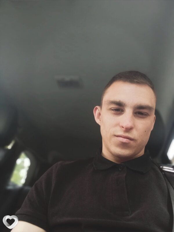 Артём, 24, Москве — анкета №2907514
