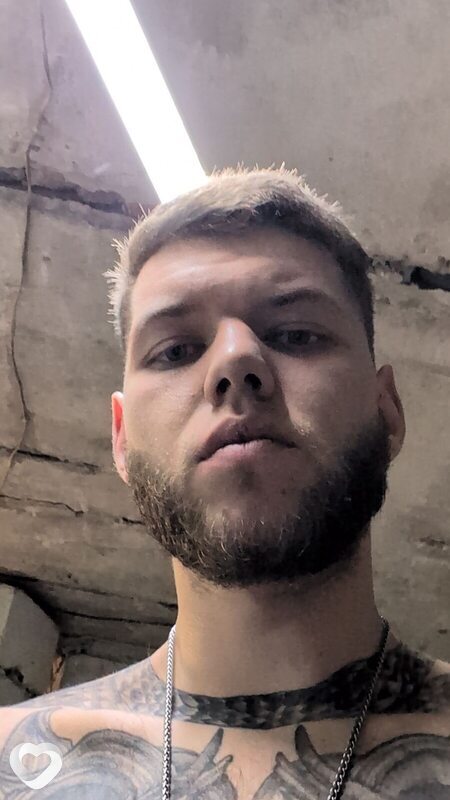 Илья, 24, Енакиеве — анкета №2907725