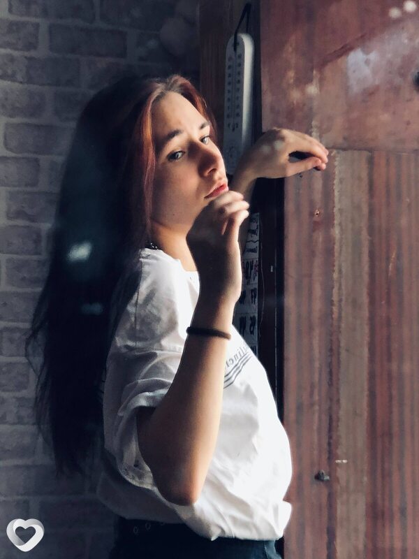 Ксения, 19, Бобруйске — анкета №2907858