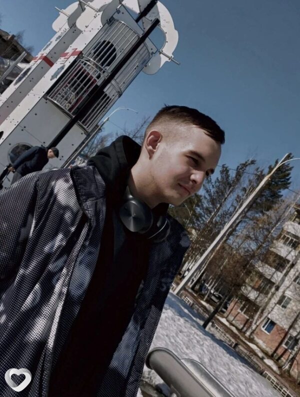 Кирилл, 19, Когалыме — анкета №2907956