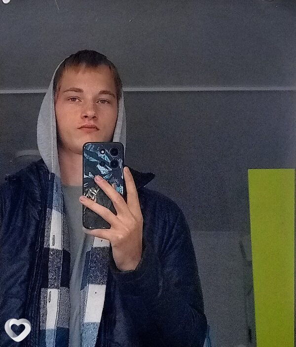 Дима, 20, Омске — анкета №2908556
