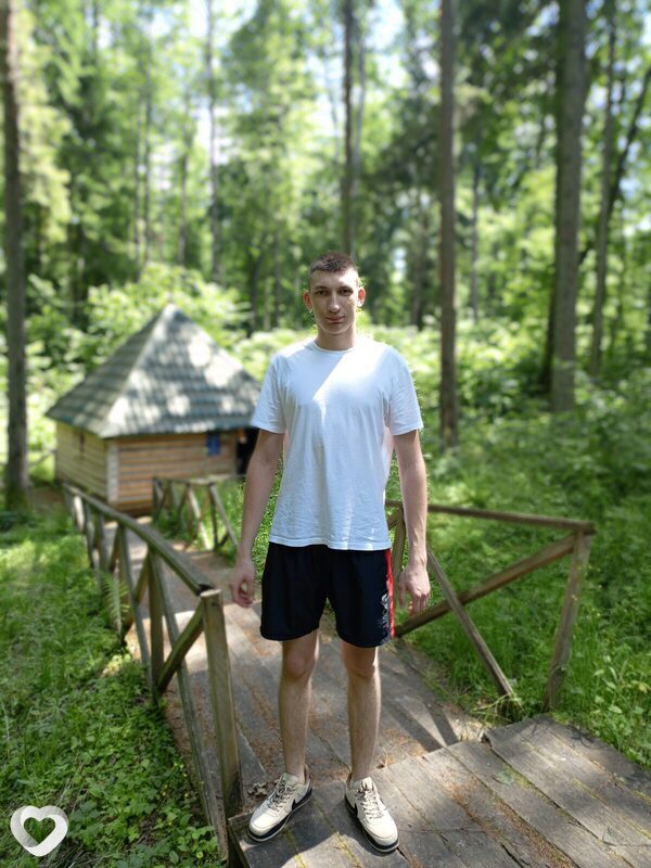 Кирилл, 21, Москве — анкета №2908340