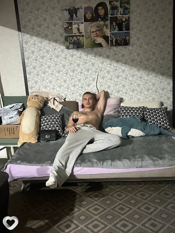 Вадим, 19, Новосибирске — анкета №2908734