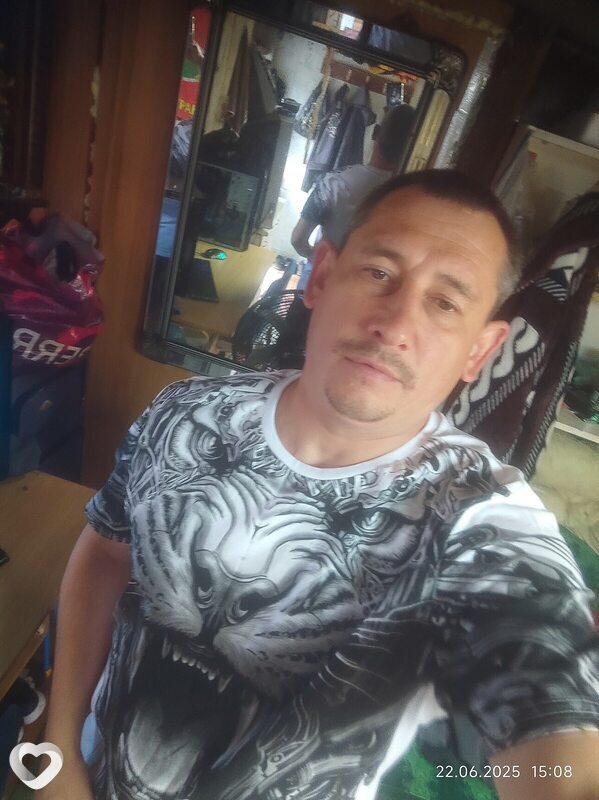 Евгений, 39, Нефтеюганске — анкета №2909143