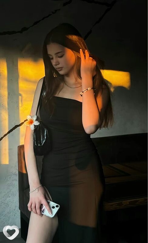 Лилия, Акшам