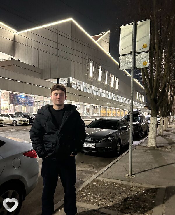Богдан, 22, Москве — анкета №2908932