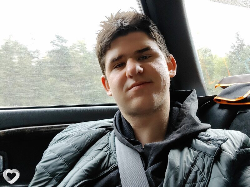 Антон, 19, Минске — анкета №2908992