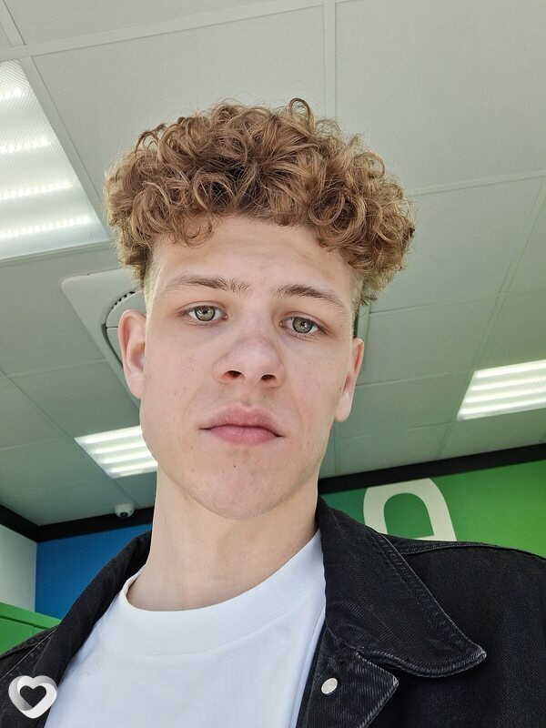 Вадим, 22, Благовещенске — анкета №2908789