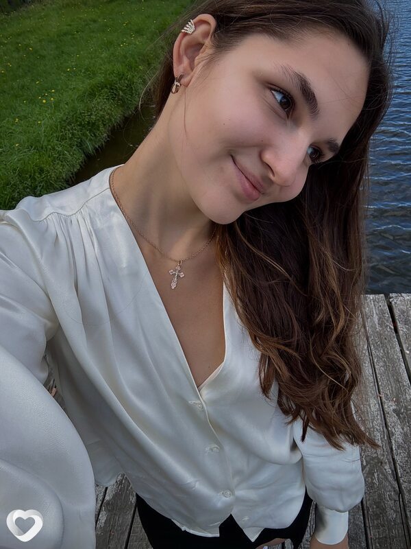 Анна, 19, Москве — анкета №2909017