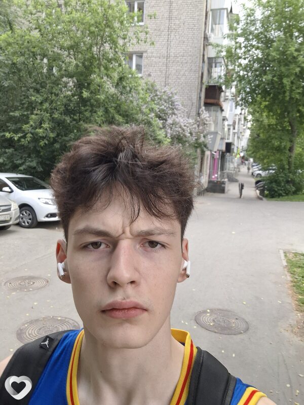 Андрей, 18, Москве — анкета №2909823