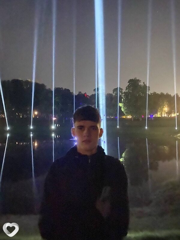 Эрик, 20, Санкт-Петербурге — анкета №2909948