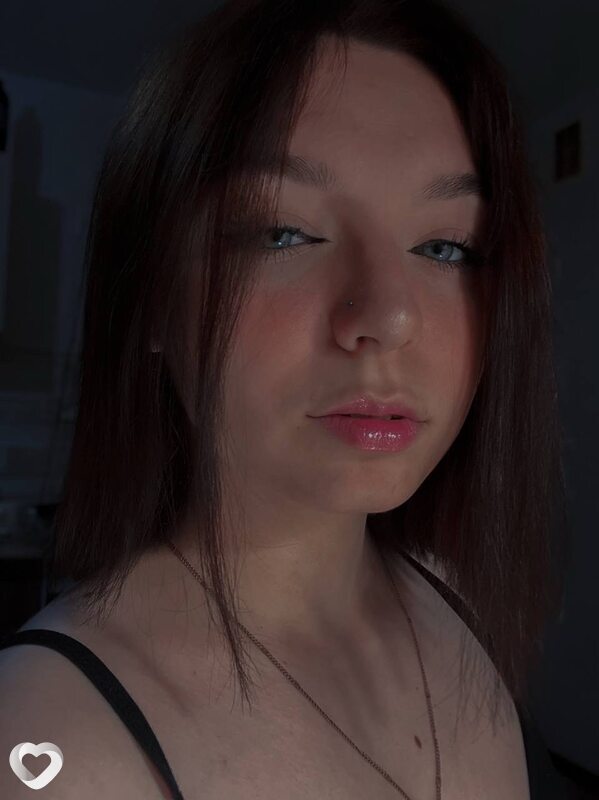 Аня, 22, Ростове-на-Дону — анкета №2910120
