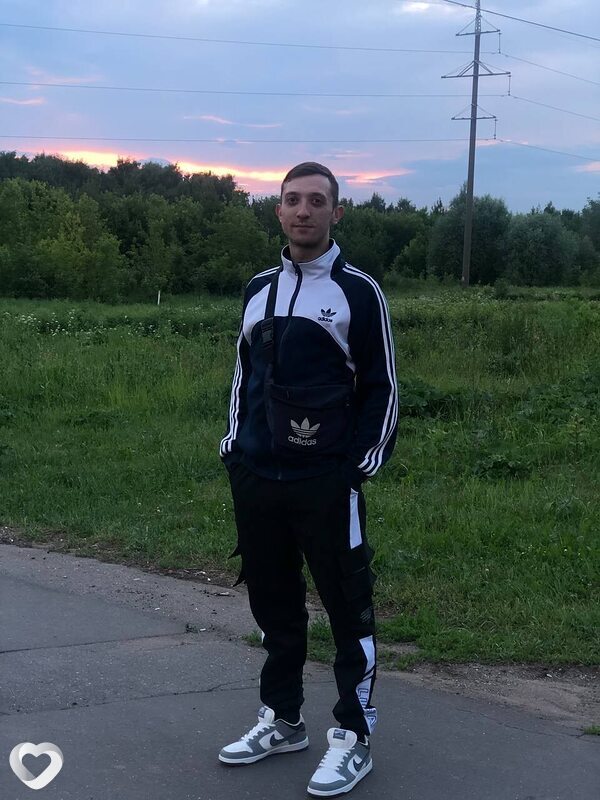 Артемий, 28, Москве — анкета №2910453