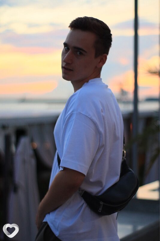 Вова, 23, Сочи — анкета №2910451