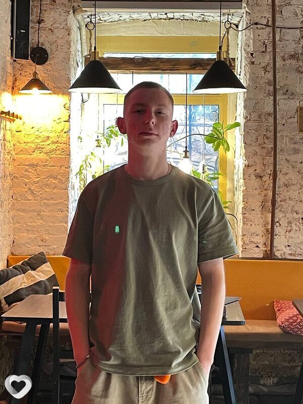 Евгений, 19, Хабаровске — анкета №2911636