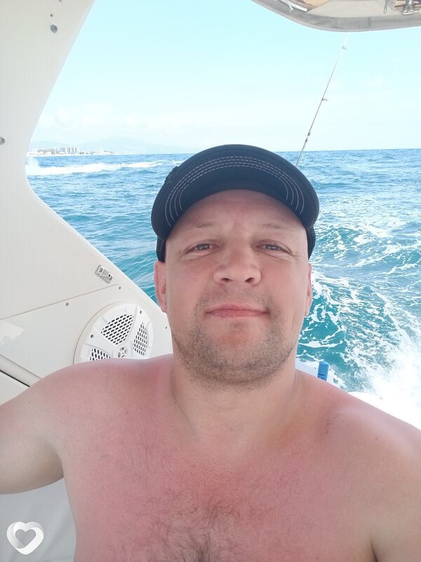 Андрей, 37, Омске — анкета №2913462