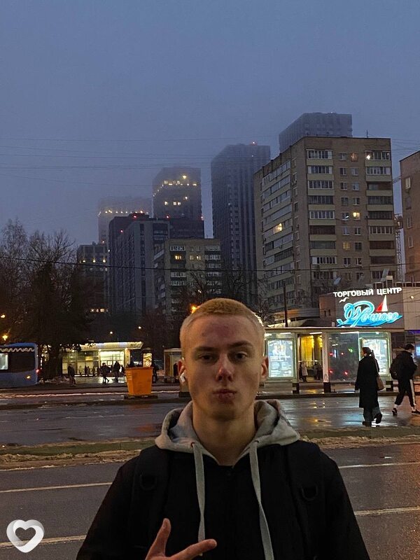 Алексей, 19, Москве — анкета №2914186