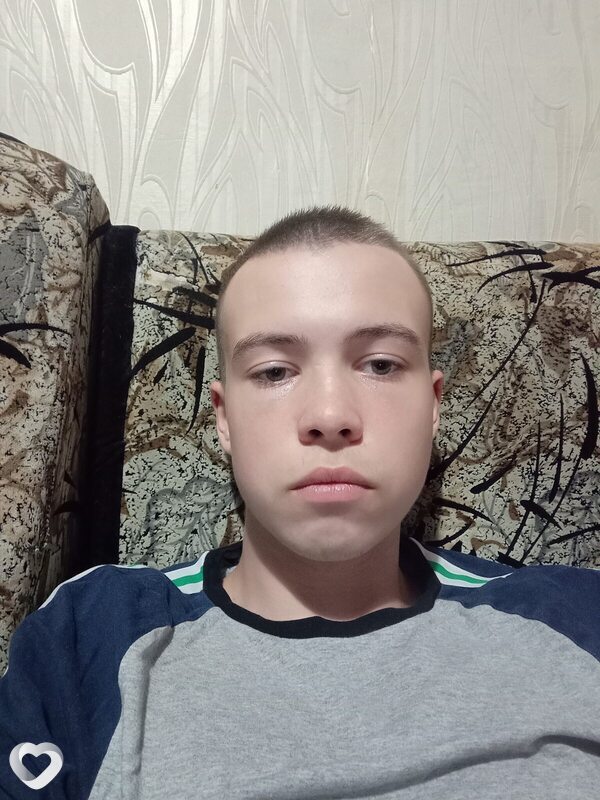 Денис, 19, Киеве — анкета №2914592