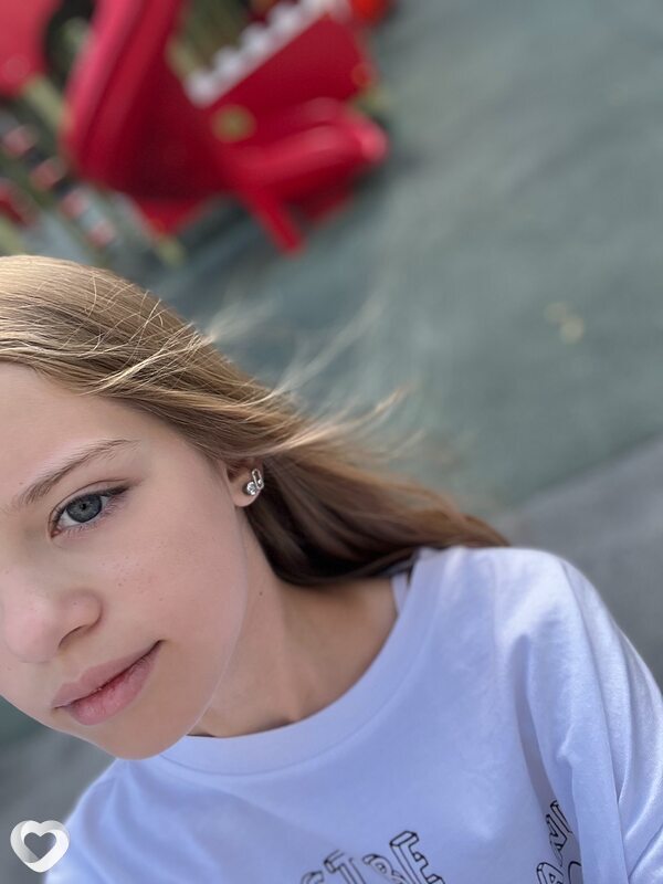 Olechka, 19, Ростове-на-Дону — анкета №2914491
