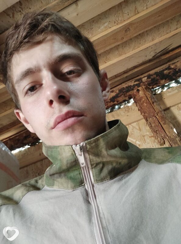 Александр, 22, Москве — анкета №2914946