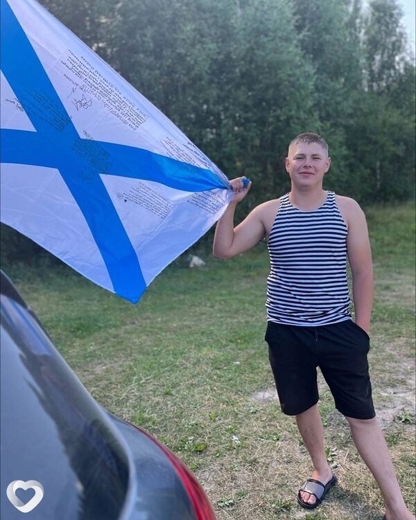 Иван, 22, Москве — анкета №2915104