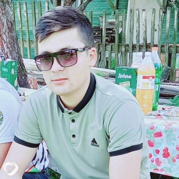 Бек, 22, Череповце — анкета №2915152
