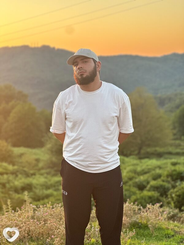 Исуу, 28, Адлер — анкета №2915250