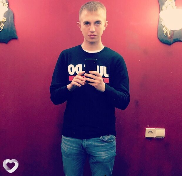 Илья, 28, Омске — анкета №2915631