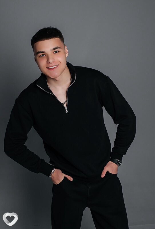 Артур, 22, Витебске — анкета №2915849