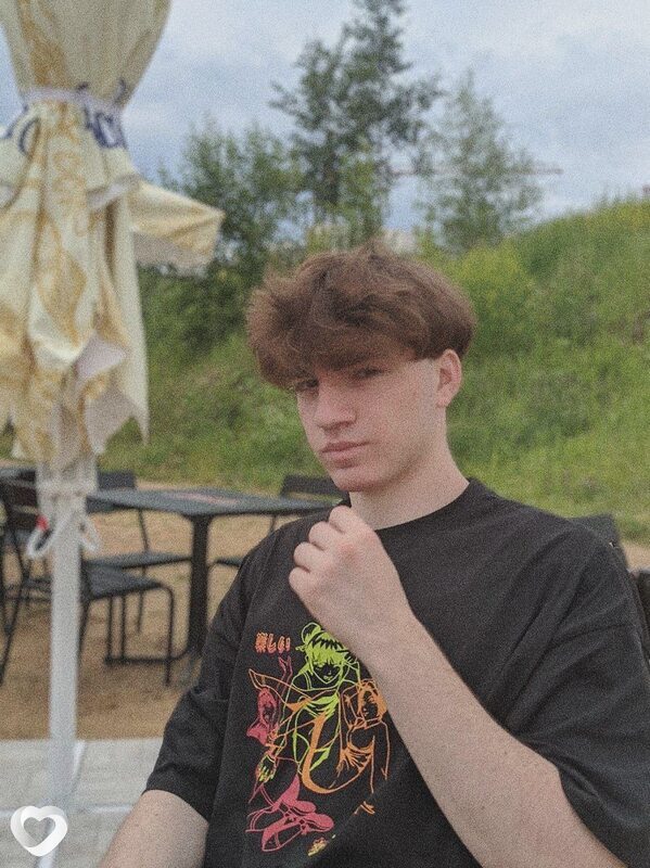 Даня, 21, Москве — анкета №2916753
