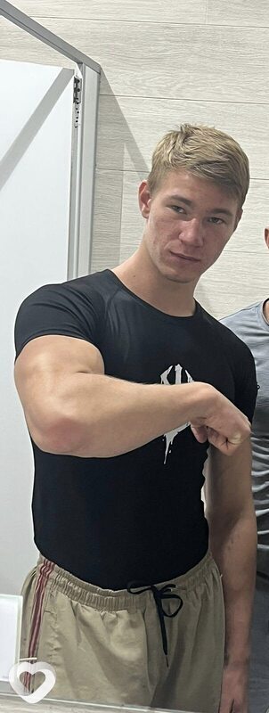 Владимир, 19, Темрюке — анкета №2917467