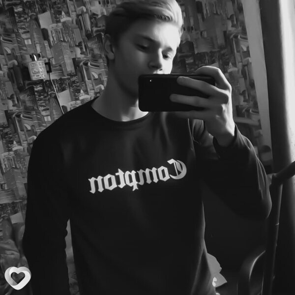 Артем, 23, Саратове — анкета №2918378