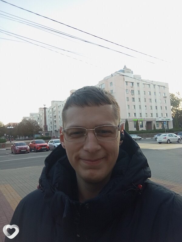 Олег, 24, Орёл — анкета №2918210