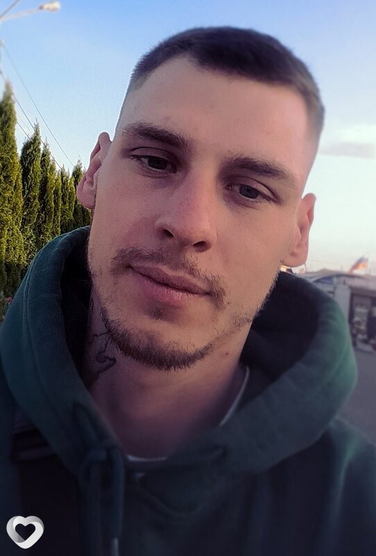 Адам, 27, Санкт-Петербурге — анкета №2918236