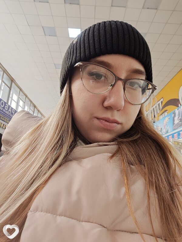 Карина, 25, Москве — анкета №2918315