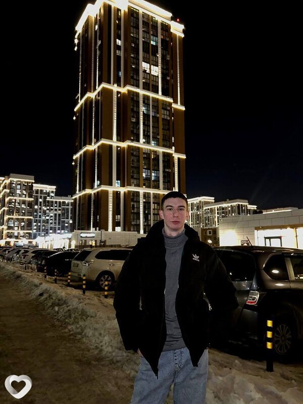 Дмитрий, 21, Прокопьевске — анкета №2918484