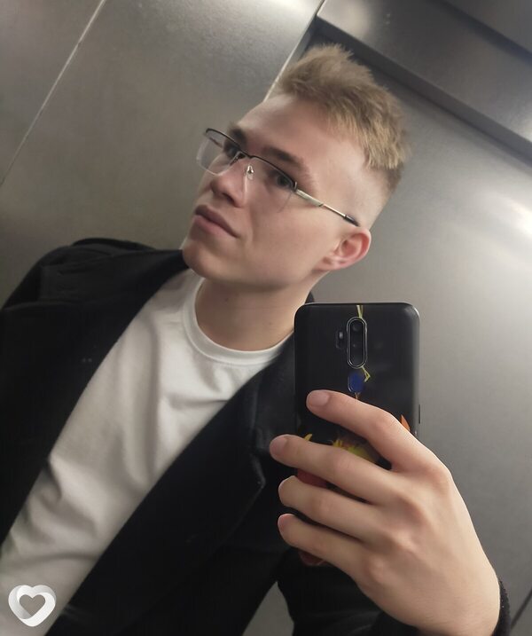 Андрей, 21, Сургуте — анкета №2918983