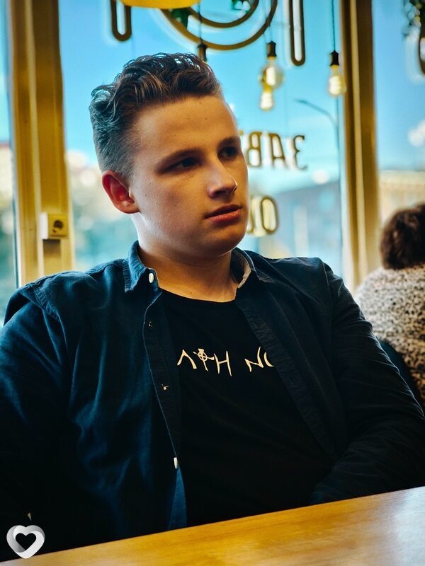 Алексей, 19, Санкт-Петербурге — анкета №2920694