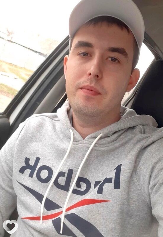 Артем, 32, Энгельсе — анкета №2920739