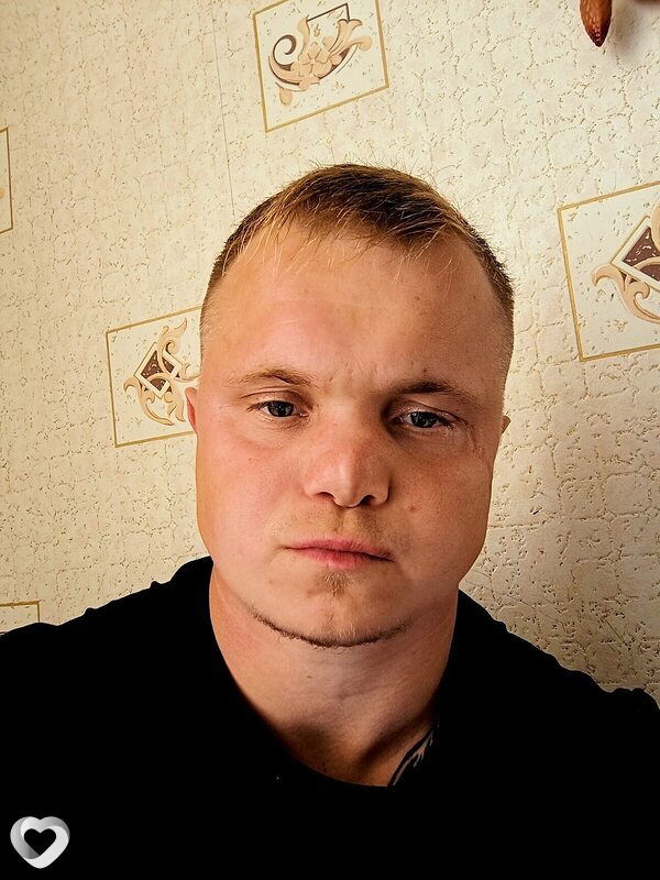 Влад, 27, Омске — анкета №2920834