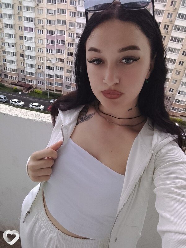 Стася, 19, Стаханове — анкета №2921483