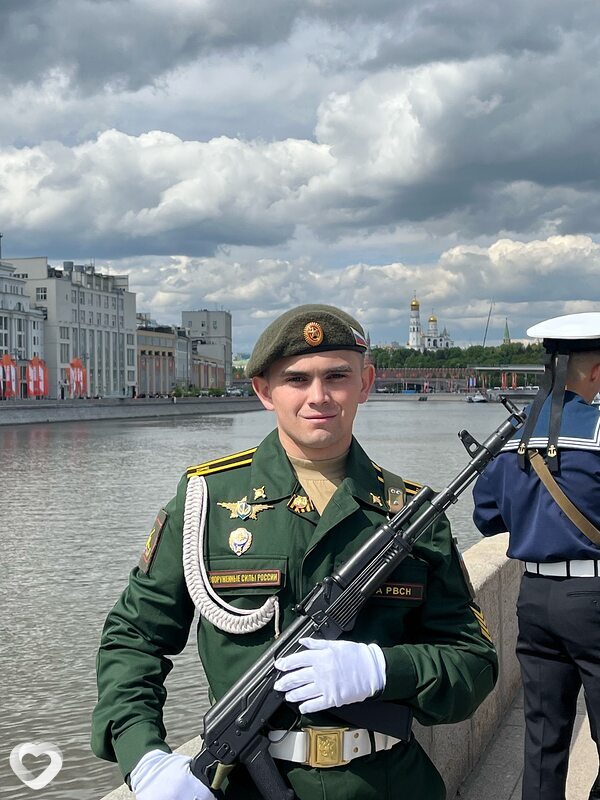 Денис, 22, Москве — анкета №2921408